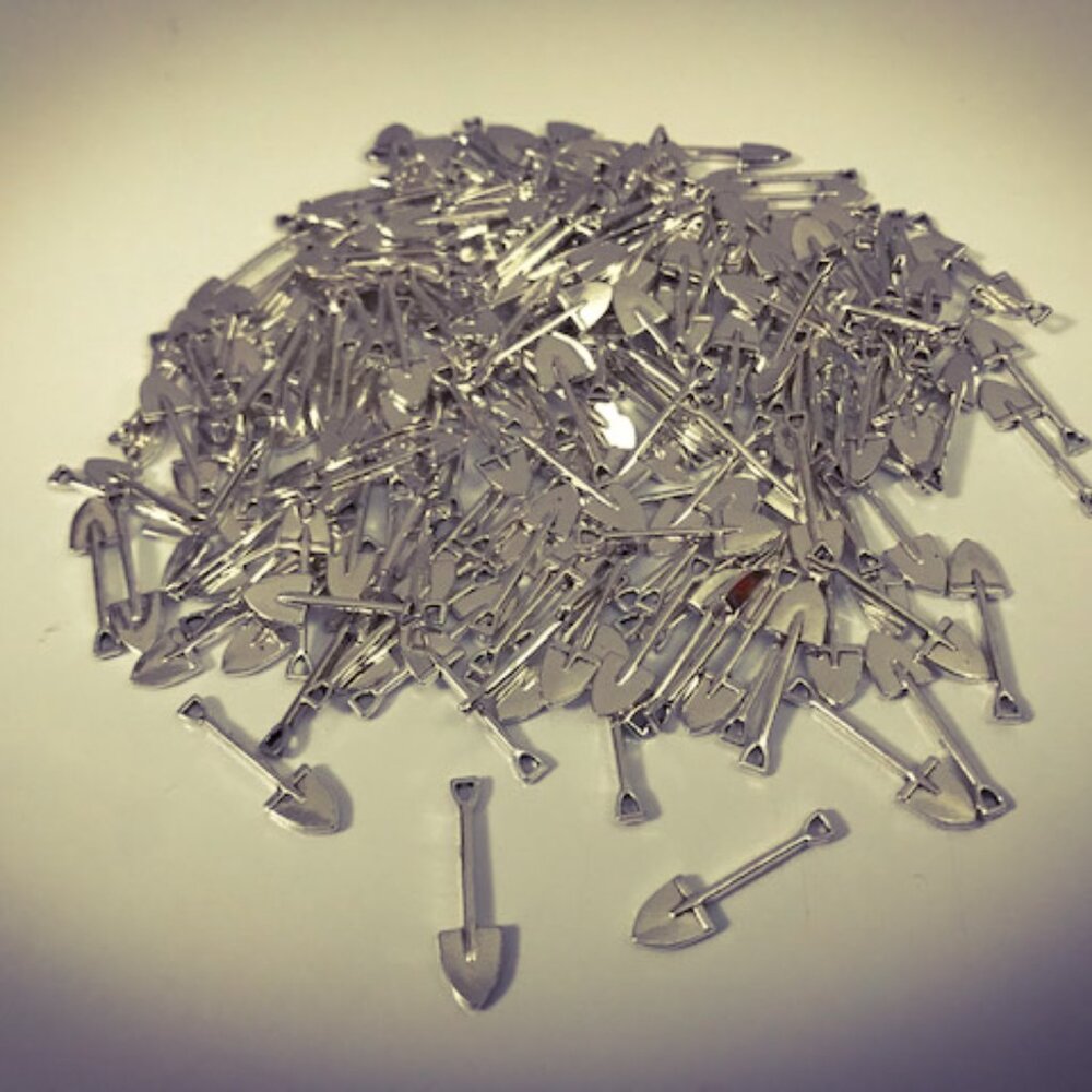 10 Miniature/Micro-Sized Shovels